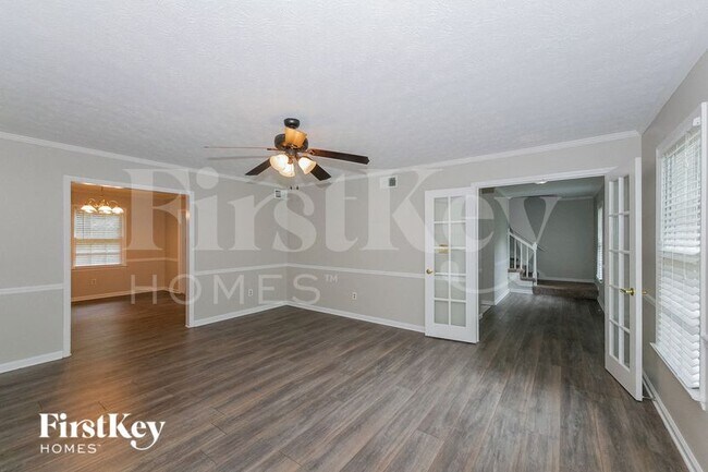 Foto del edificio - 180 Windsor Dr