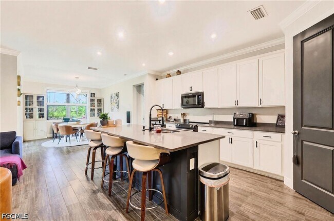 Building Photo - 43834 Longleaf Ln