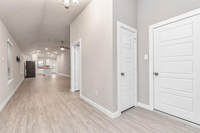 Building Photo - 8235 Blue Fish Dr