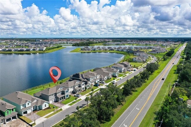 Foto del edificio - 18345 Mowry Ct