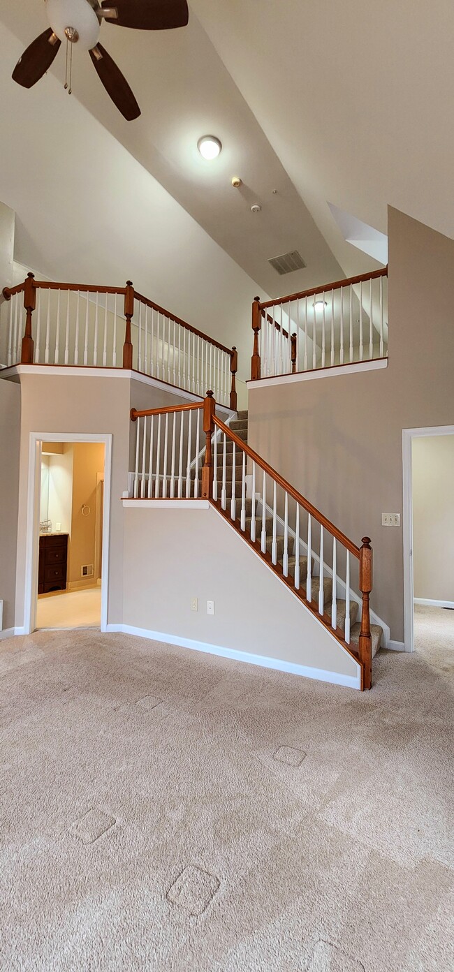 Two-story master bedroom with loft - 13 Steeple Ct