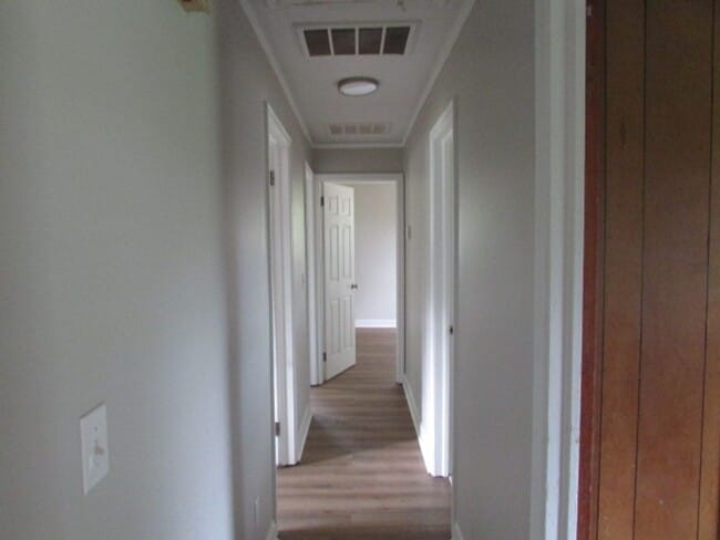 Building Photo - 102 Phifer St