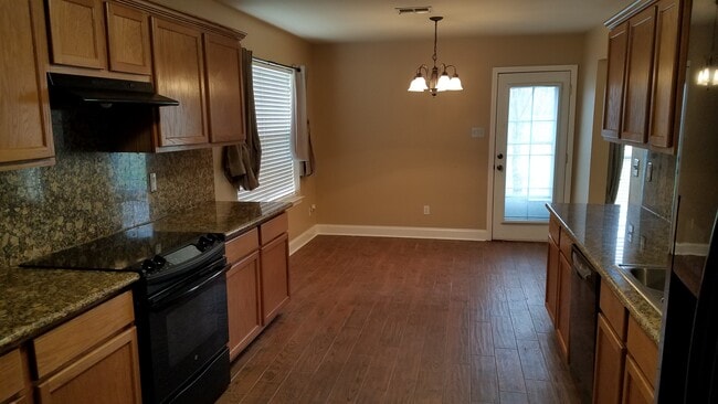 Foto del edificio - 40467 Hawthorne Dr