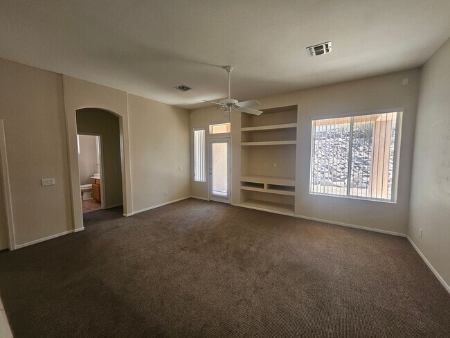 Building Photo - Beautiful 3 Bedroom Home In The Fox Creek ...