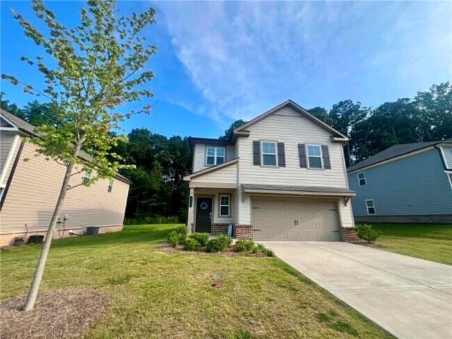Building Photo - 683 Evergreen Rd