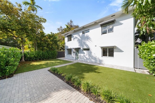 Foto del edificio - 1117 SW 13th St