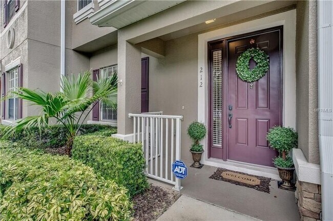 Foto del edificio - 212 High Castle Ln