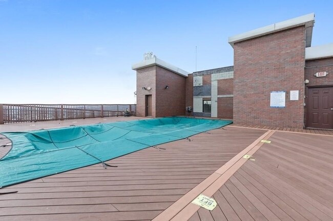 Building Photo - 809-815 22nd St Unit# 1501