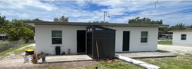 Building Photo - 474 Church St