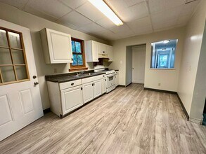 Building Photo - 1017 Emporia St