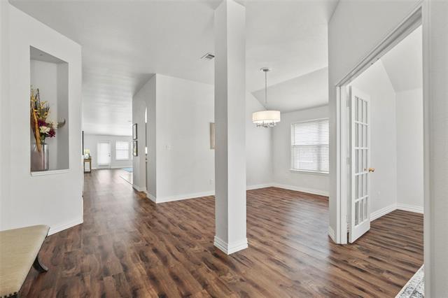 Building Photo - 5961 Cheyenne Way