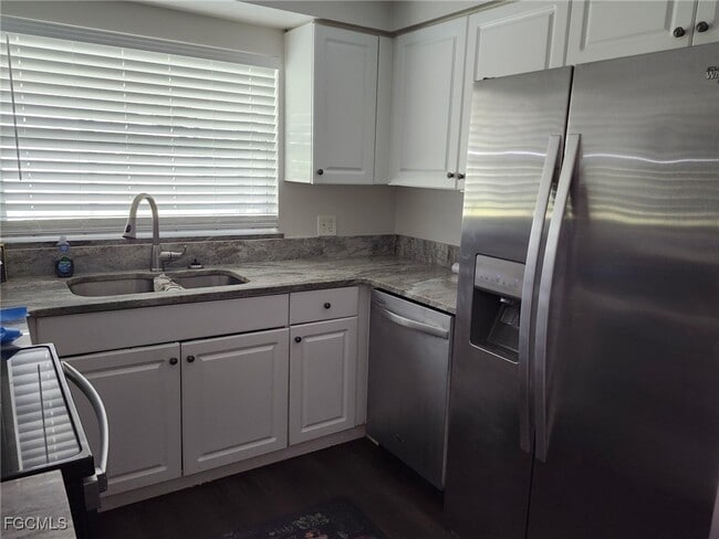 Foto del edificio - 6313 St Andrews Cir S