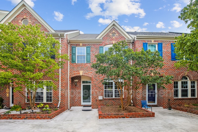 6119 Madison Crest Ct, Falls Church, VA 22041 Townhome Rentals in
