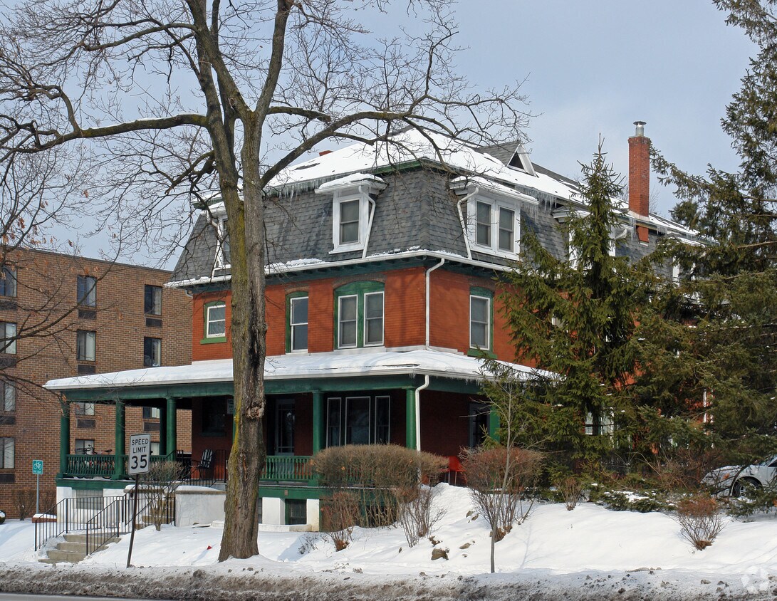 Building Photo - 301 S Atherton St