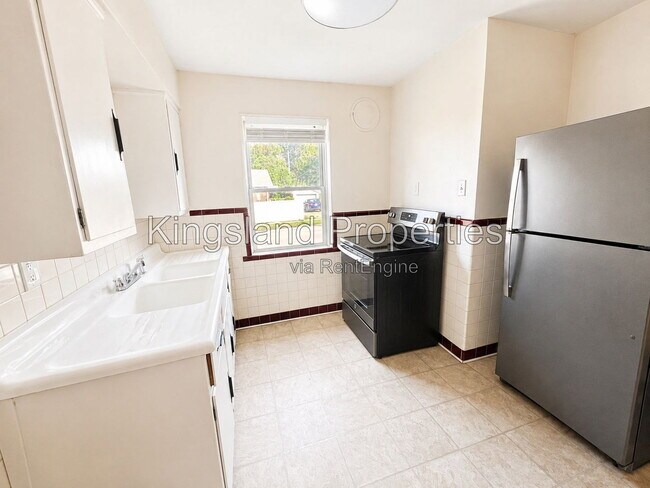 Foto del edificio - 3841 Kingsland Ct