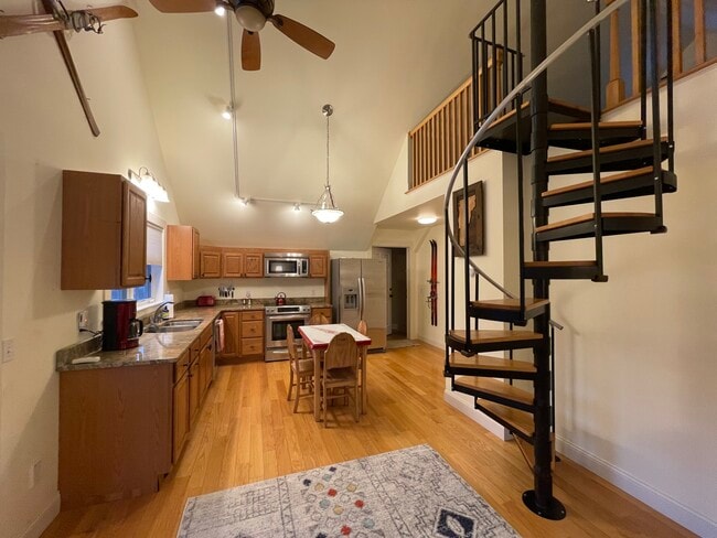 Photo - 15 Coopers Lndg Apartments