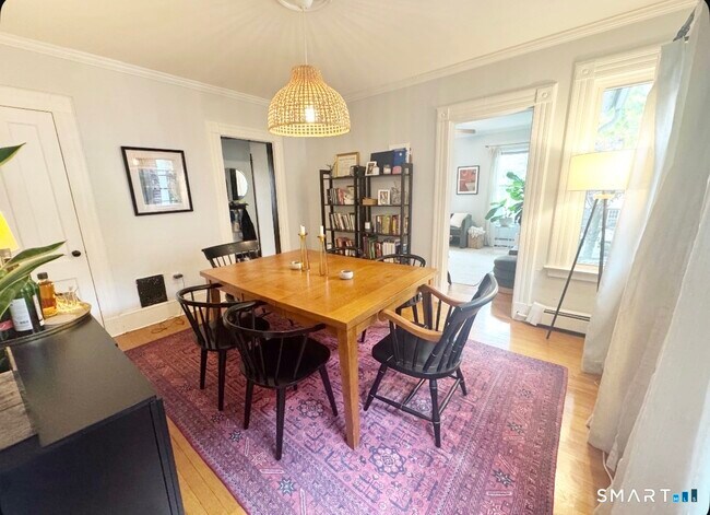 Foto del edificio - 73 Lawrence St