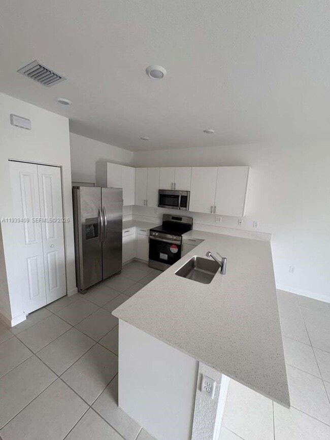 Building Photo - 29240 SW 163rd Ct