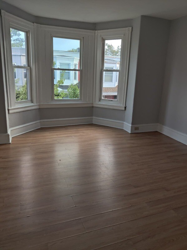 Foto del edificio - 6026 Delancey St