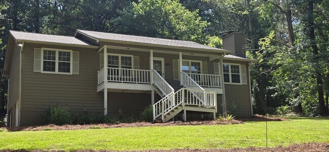 Foto del edificio - 132 Johnson Dr