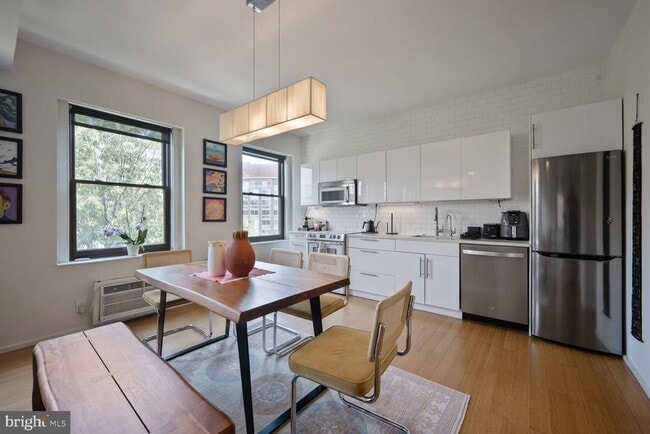 Foto del edificio - 1316 New Hampshire Ave NW