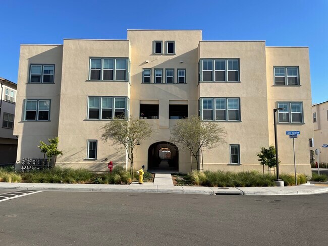 Building Photo - 5301 Calle Rockfish