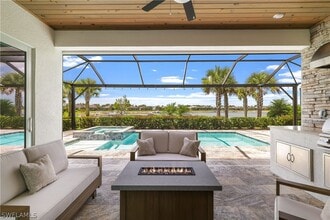 Building Photo - 13528 Blue Bay Cir