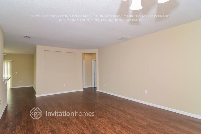 Foto del edificio - 8396 Walden St