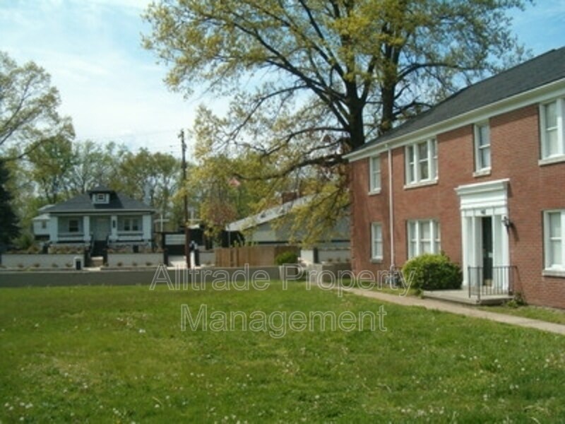 607 S 44th St Unit 4,, Louisville, KY 40211 Condo for Rent in