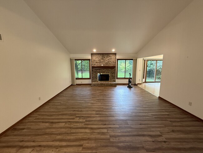 Foto del edificio - 2915 Chippewa Dr