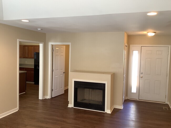 Foto del edificio - 108 River Watch Dr