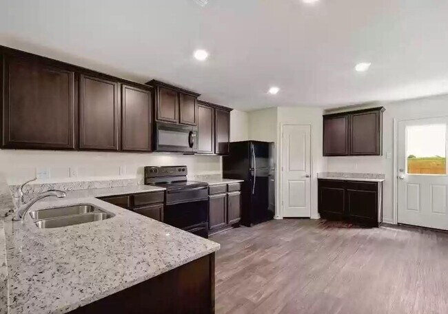 Building Photo - 3951 Turtle Creek