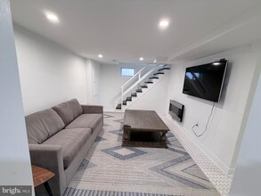 Building Photo - 805 Malcolm X Ave SE