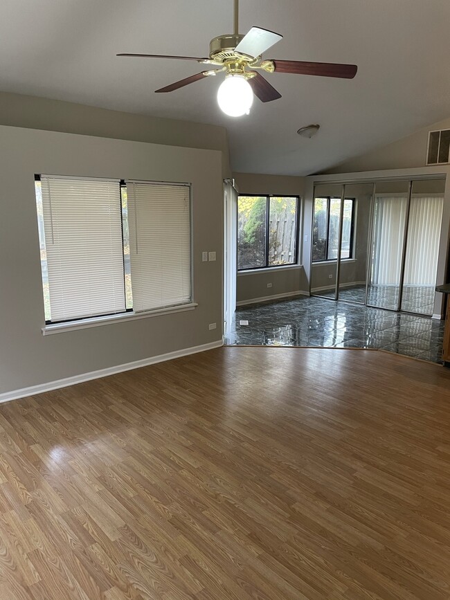 Building Photo - 1005 Pheasant Run Ln