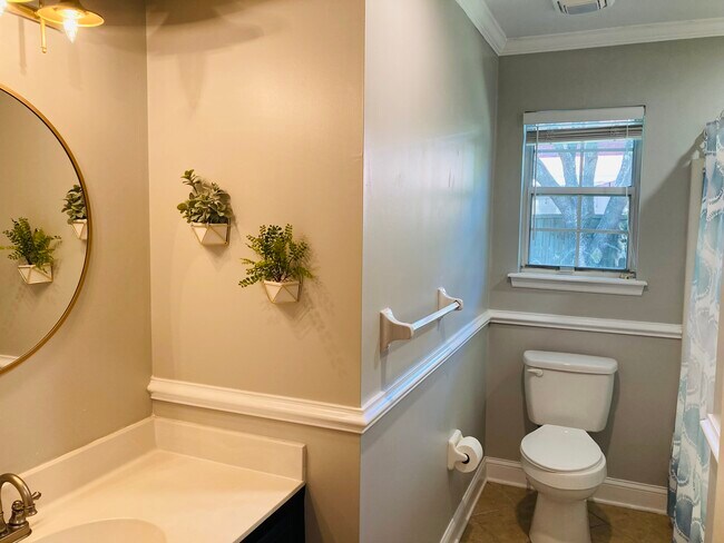 Guest bath - 1499 Old Williamston Ct