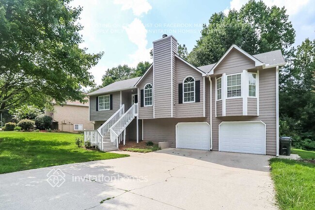Foto del edificio - 2643 Abbots Glen Dr NW