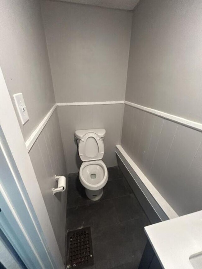 Foto del edificio - 2-24 D St. Northbridge MA