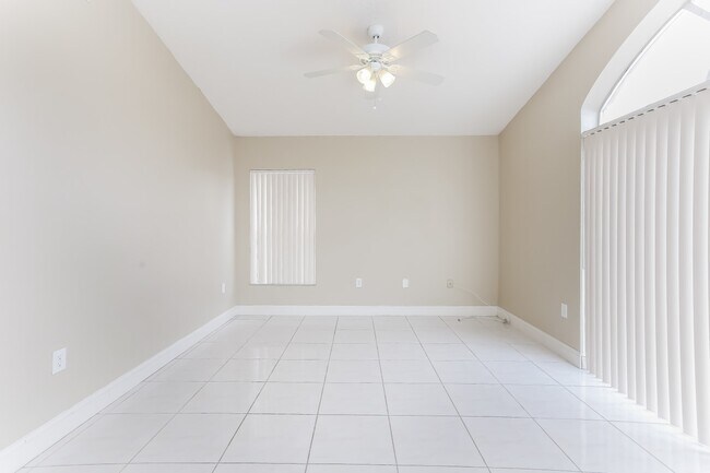 Foto del edificio - 15981 SW 73rd St