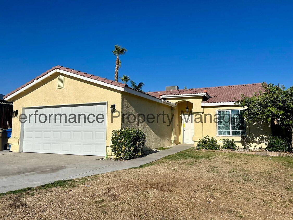 Primary Photo - Beautiful 3 Bed/2 Bath North Bakersfield H...