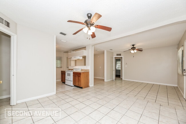 Building Photo - 4157 McMillan Cir