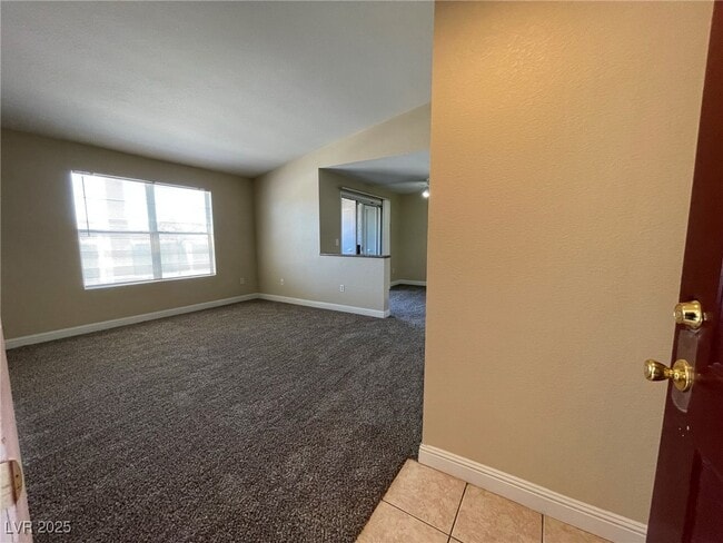 Building Photo - 5055 W Hacienda Ave