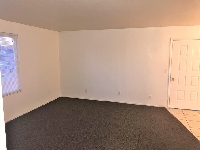 Foto del edificio - 4711 Convaire Ave