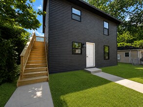 Building Photo - 105 Watson Ave