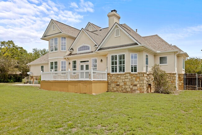 Building Photo - 2159 Hedgestone