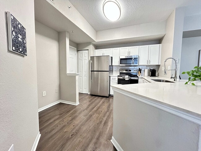 Building Photo - 9533 Magnolia Blossom Dr