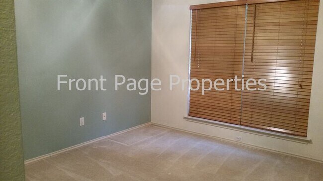 Foto del edificio - 1615 Balmorhea Ln