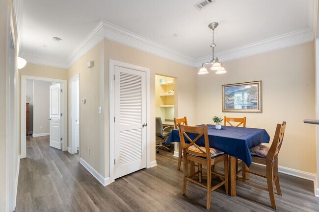 Building Photo - 7200 Almaden Way