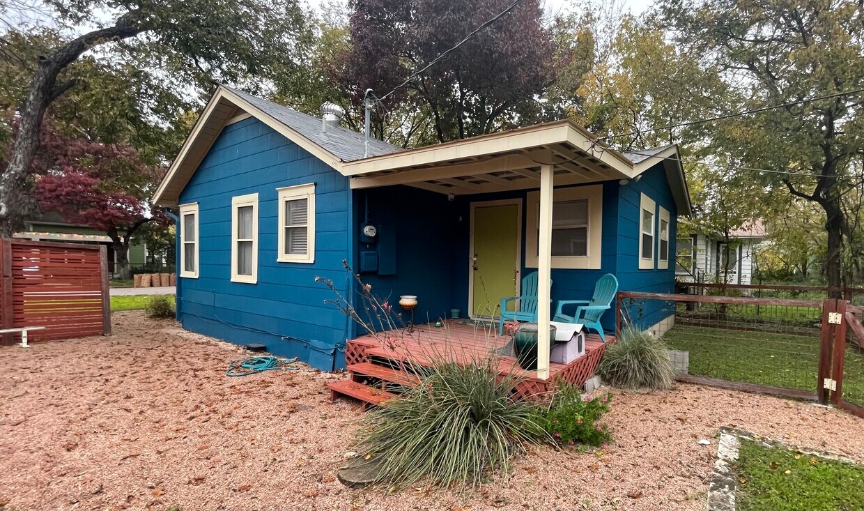 Building Photo - 5207 Avenue H