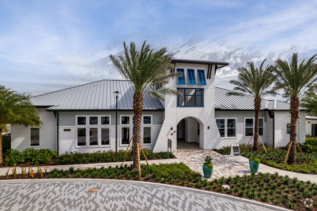 12231 Pioneers Way Orlando, FL 32832 - Bainbridge Mission Pointe