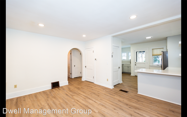 Building Photo - 2 br, 1 bath House - 729 7th Avenue Southwest